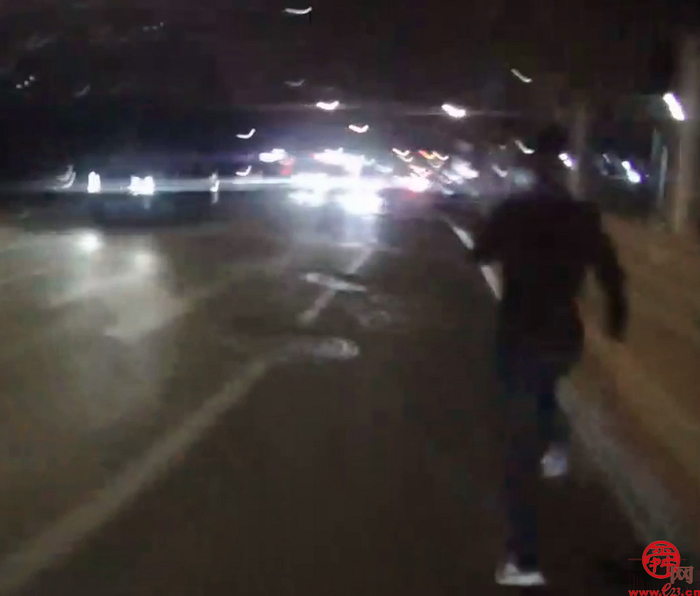 涉嫌醉驾弃车而逃！济南交警：没门！