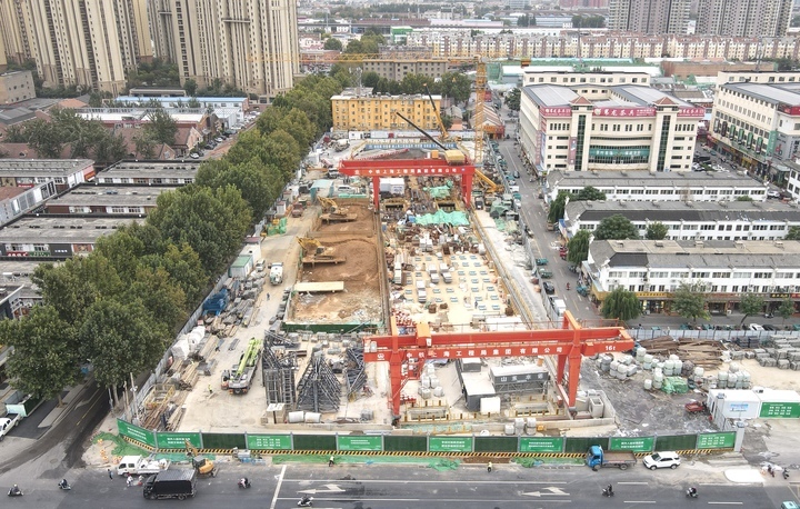 济南轨道交通6号线老屯站加快施工进度，提速还路于民