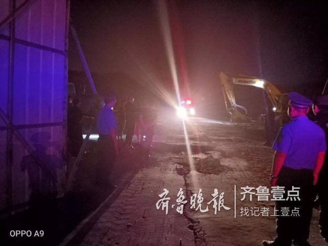 工地内藏石子加工厂，扬尘污染严重！临沂城管抓现行