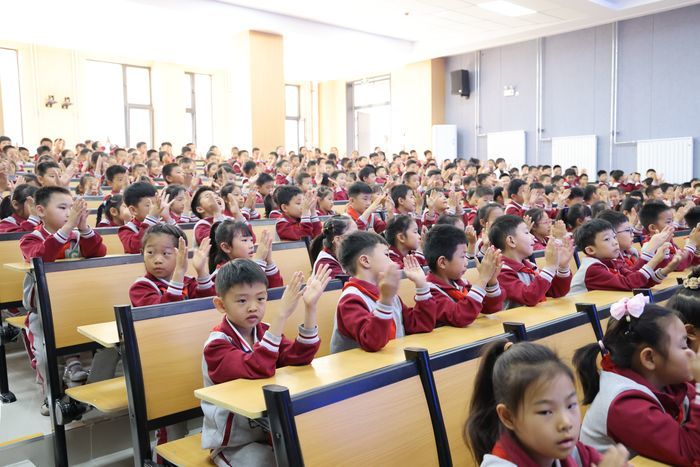 济南市“国际减灾日”暨地震综合演练活动在历城区幸福柳小学举行