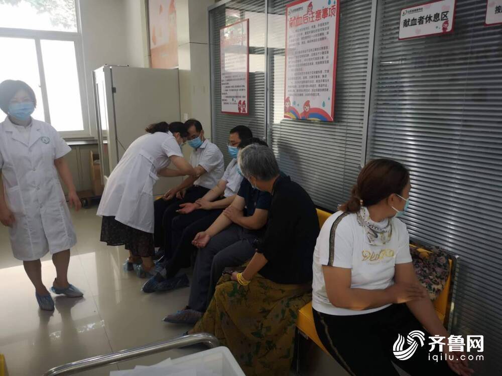 爱心涌动!为救7岁孩子数百人连夜排队献血 具体是怎么一回事?