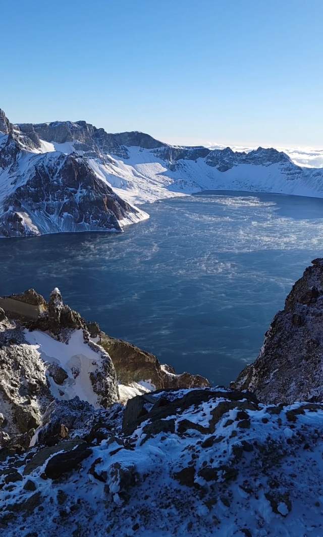 “沸腾”了！长白山天池现“海浩”奇观