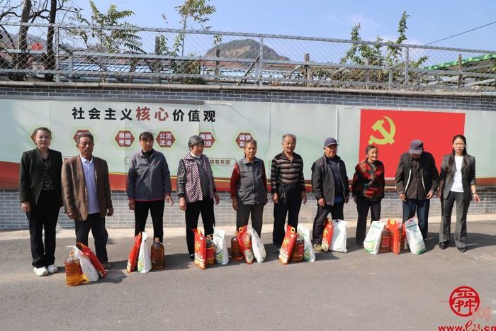 牵好“敬老线”，搭筑“温情桥”  官庄商会、新联会官庄分会联合开展重阳节走访慰问活动