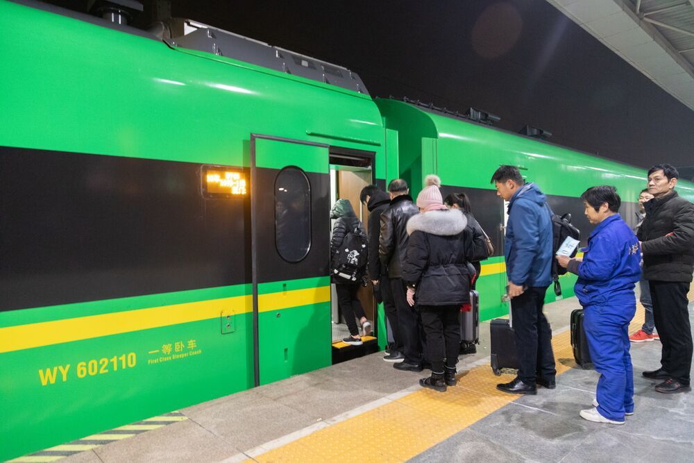 京九线首配“绿巨人”，山东鲁西地区有了动车组列车