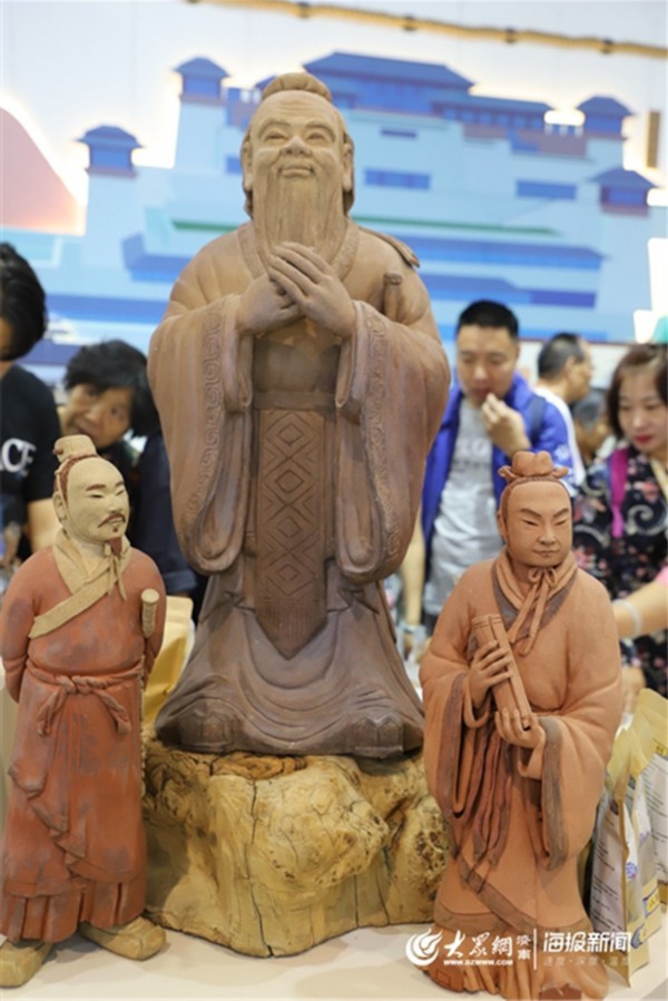 形象亲民惹人爱 “卡通孔子”亮相文博会