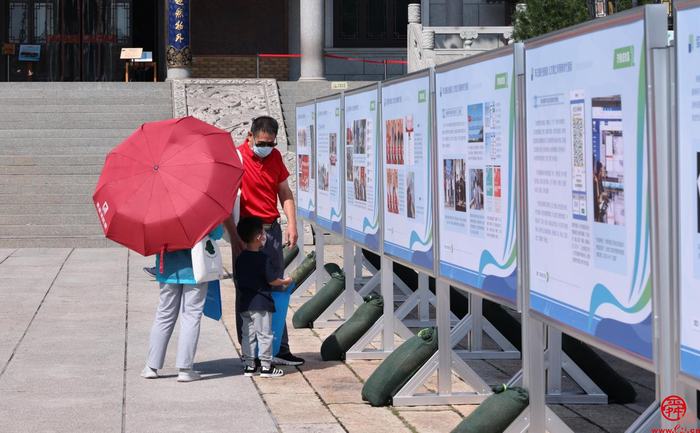 济南网络文明成果展“搬进”超然楼  吸引市民前来“打卡”