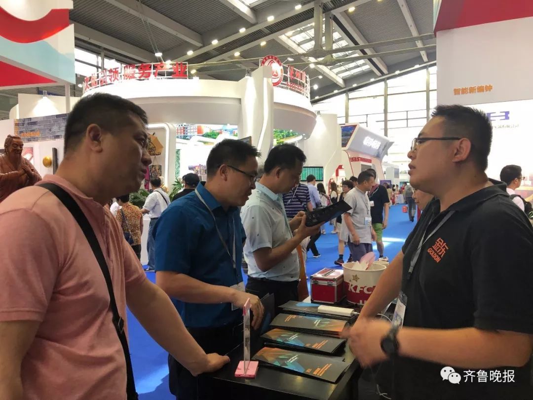 文博会山东展区交易火爆 这些山东文创“C位出道”