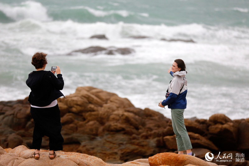 纯美湿地柔情棋子湾 俄媒记者畅享昌江独特魅力