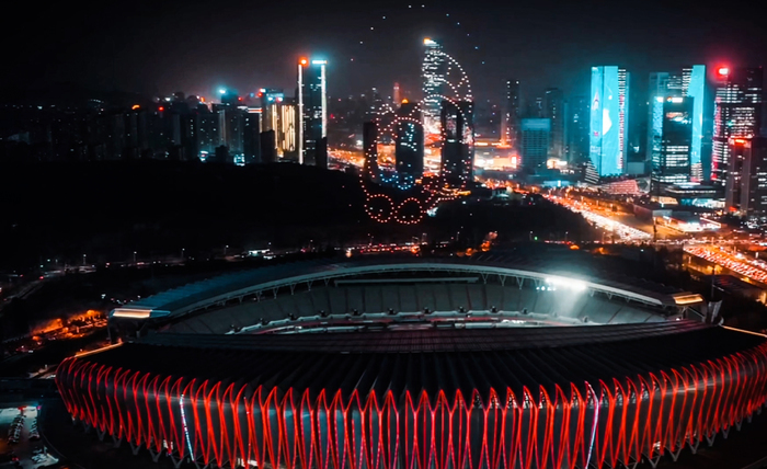 “新春灯光秀”给你拜年啦！除夕至正月初六，济南每晚开启主题灯光秀，陪你一起迎新年！