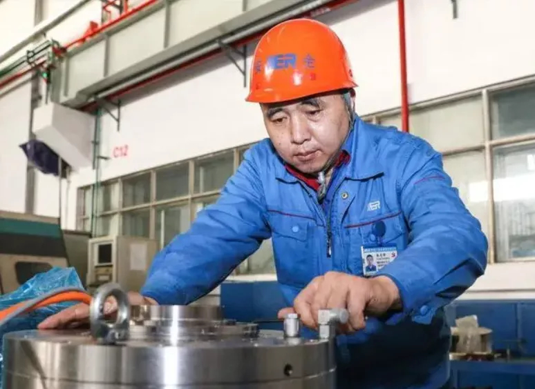 全省第一！济南9名高技能人才获评“齐鲁首席技师”