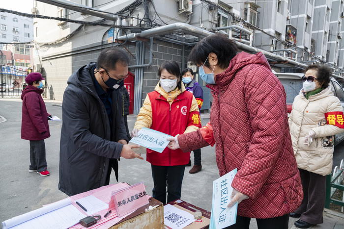 历下战“疫”特写镜头6：奋战在战“疫”一线的“志愿者”
