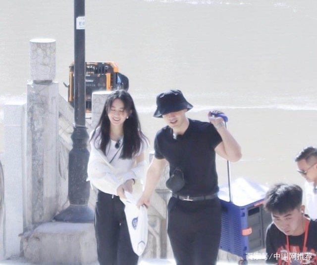 赵丽颖黄晓明买菜|你期待吗?赵丽颖黄晓明买菜是什么情况?《中餐厅4》阵容强大会大爆吗？