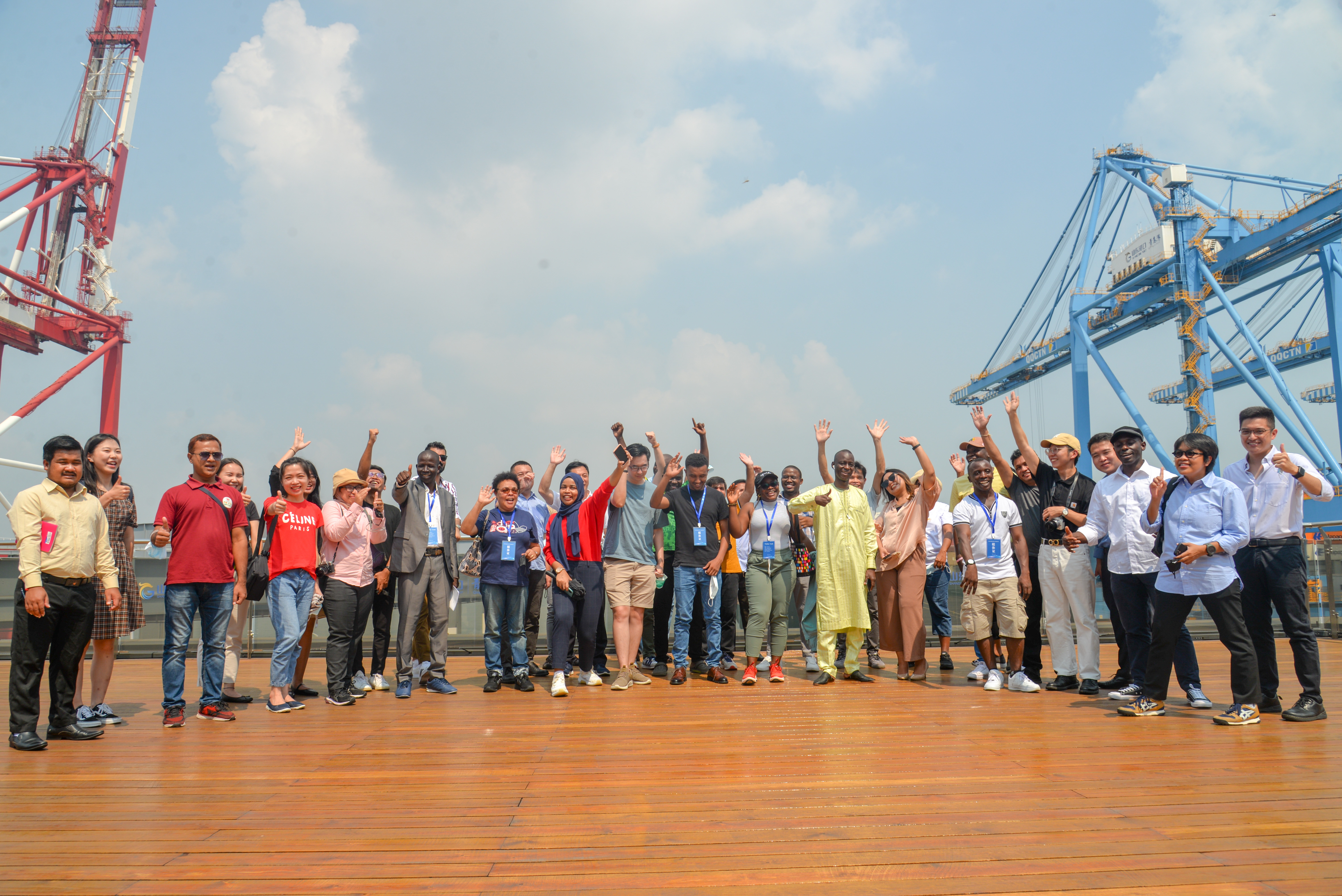 扩大外宣朋友圈！亚太非洲记者团来鲁访问烟威青三市