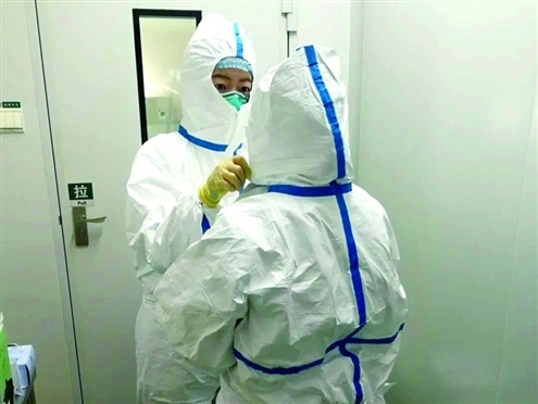 实验室“工兵”，与病毒“面对面”