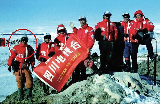 张国立30年前旧照曝光，曾炸浮冰救南极科考船，荣获个人二等功
