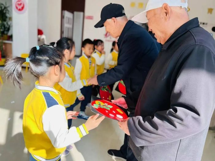 商河县新城幼儿园这样过重阳节