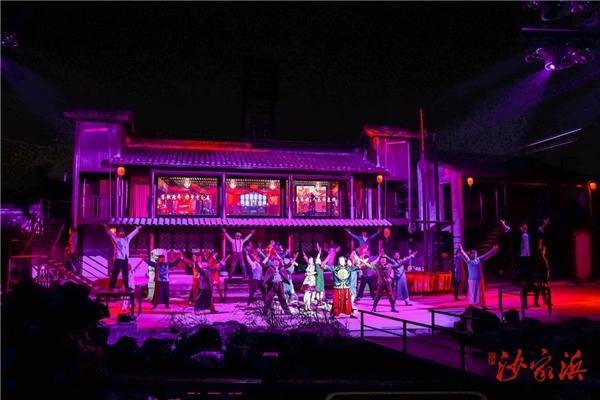 《暗战·沙家浜》行进式夜游+沉浸式戏剧诠释红色文化