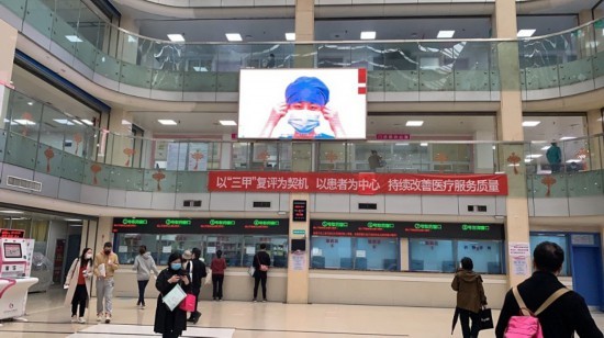 42000多张面孔揭下口罩 援鄂英雄视频感动江城