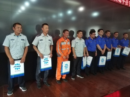 行走关爱  粽享欢乐——济南市城管局一线劳模共庆端午佳节