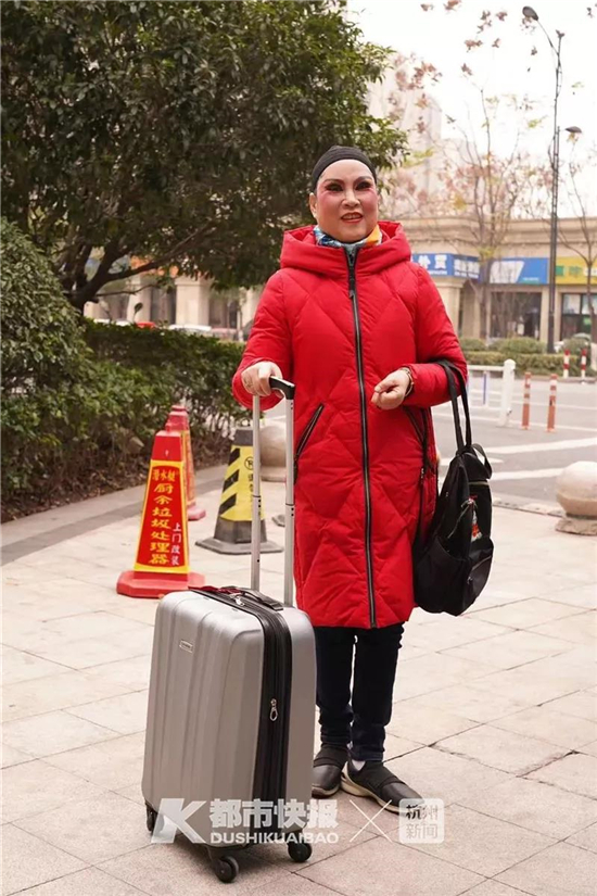 为爱发电！杭州城东有一帮公益演越剧的老板娘