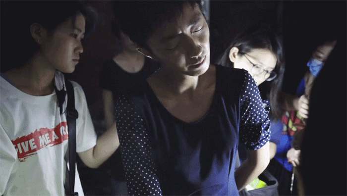 桂纶镁拍戏不慎“深二度烧伤”，手臂冒泡强忍疼痛不停工