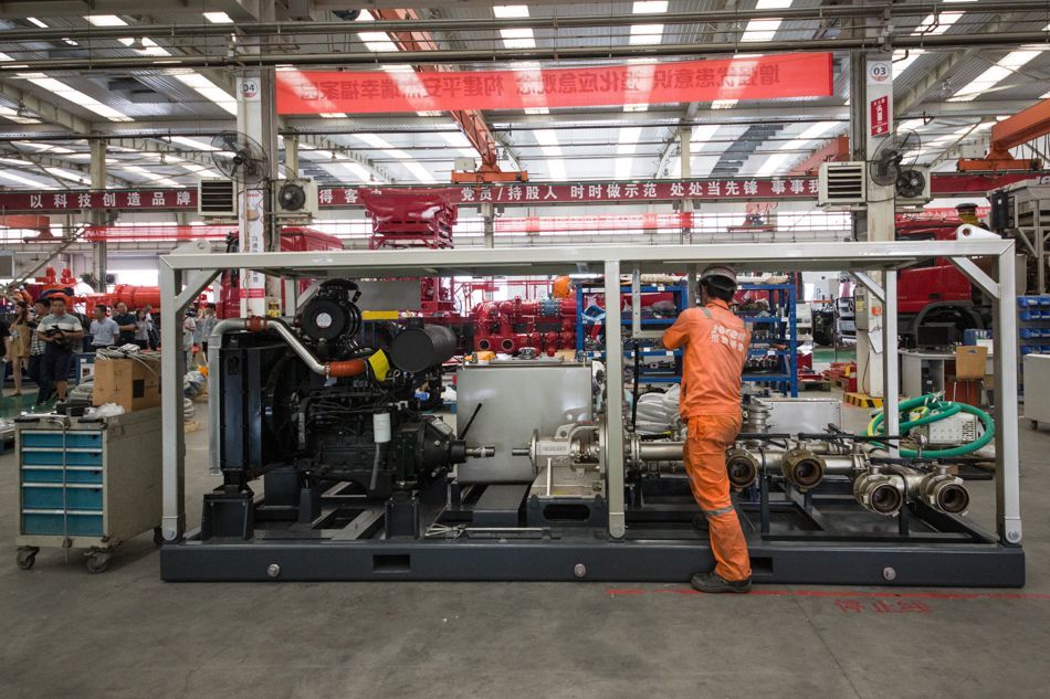 中国“智”造载誉波斯湾 看杰瑞压裂装备如何从陆地向海洋“征战”