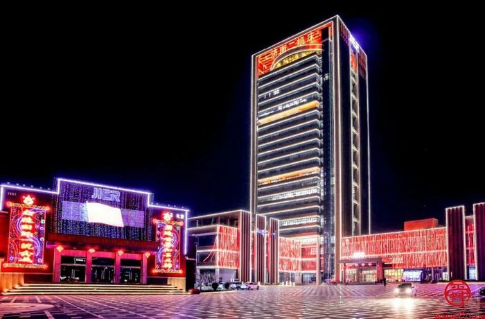 国家工业遗产 行走的思政课堂 济南二机床让工业“老面孔”变身工业旅游“新地标”