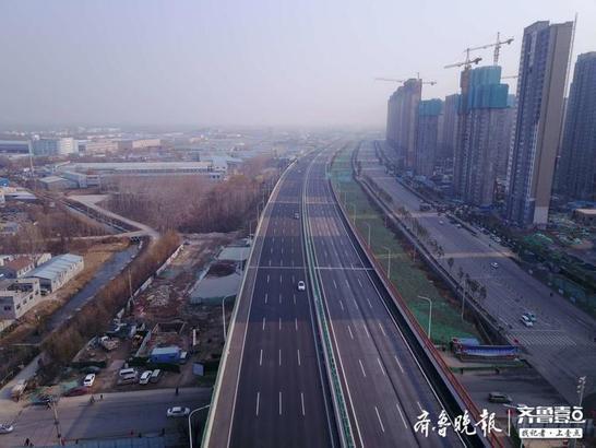 济青高速年底将全线通车，航拍济南西段建设情况