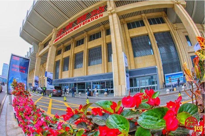 【图集】槐荫变花园 近30万盆花卉吐芬芳