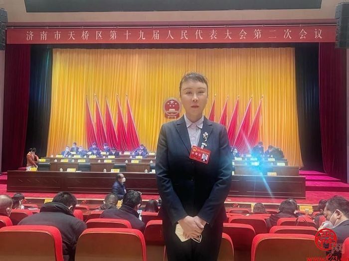 小栗子，大事业 记天桥区人大代表、区妇联兼职副主席、栗香姐姐商务管理有限公司董事长杨若彤