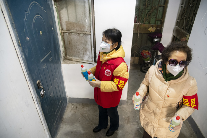 历下战“疫”特写镜头6：奋战在战“疫”一线的“志愿者”