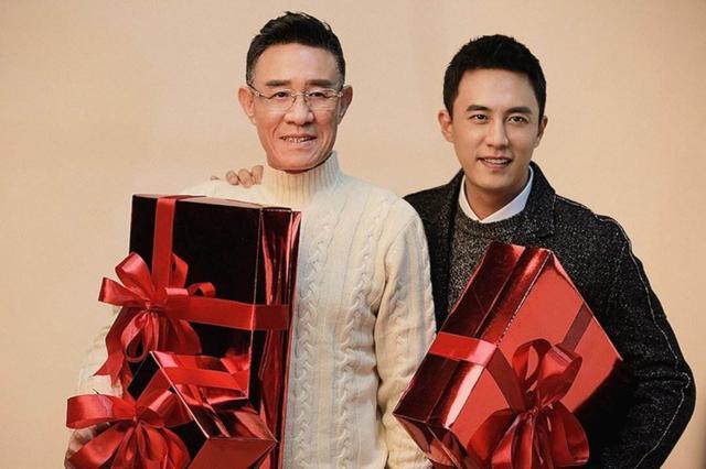 杜志国|太瘦了！杜淳罕见营业，粉丝称分不清他与老爸杜志国