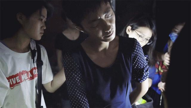 桂纶镁拍戏不慎“深二度烧伤”，手臂冒泡强忍疼痛不停工