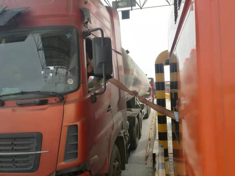 今日黄河公路第一长桥正式通车！一桥连鲁豫贯通东中西