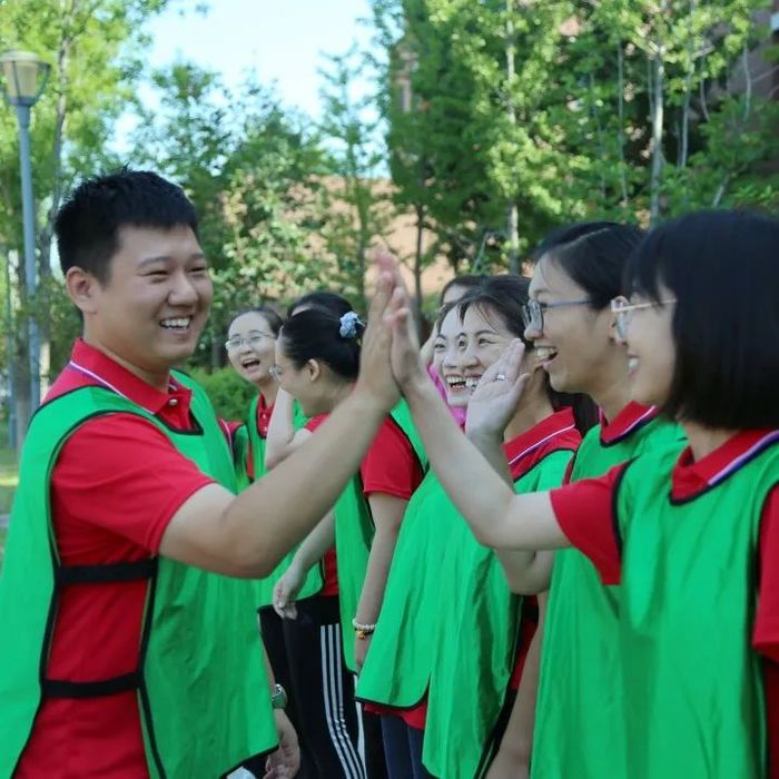 祥泰实验学校开展暑期教师团建