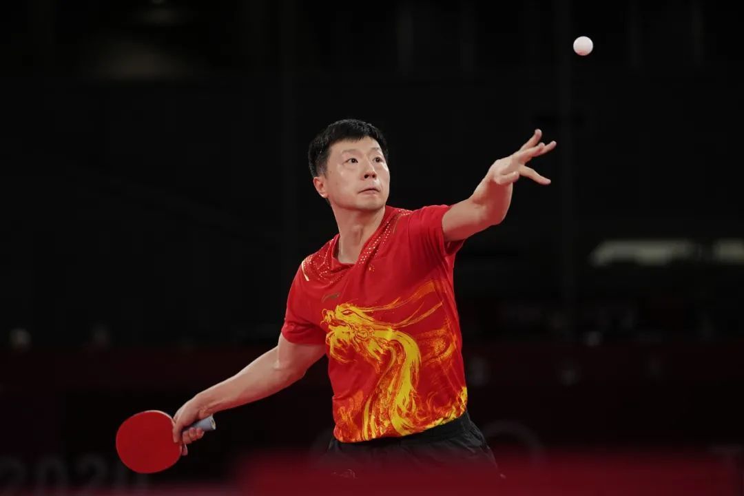 朱婷的手腕，肖若腾的眼神，施廷懋的绷带……