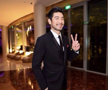 高以翔父母安慰《追我吧》节目组 并否认儿子婚讯传闻