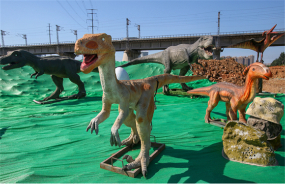 赏马戏、恐龙展、灯光秀！济南东部最潮“夜市”今晚开业