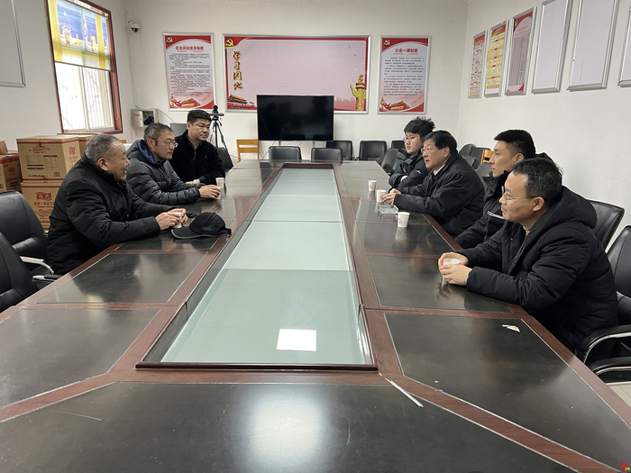 济南市交通局到南山区柳埠涝峪村走访困难党员群众