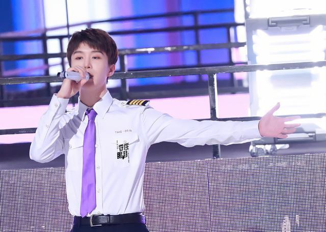 宋茜|宋茜范丞丞惊喜同框毫无默契 “青岛姐弟”对视了个“寂寞”