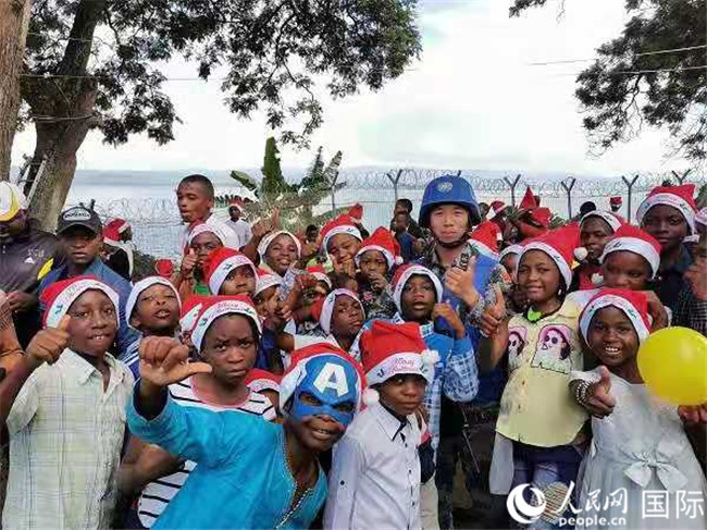 联合国驻刚果（金）稳定团雇员家属和当地孤儿赴我维和部队开展联谊活动