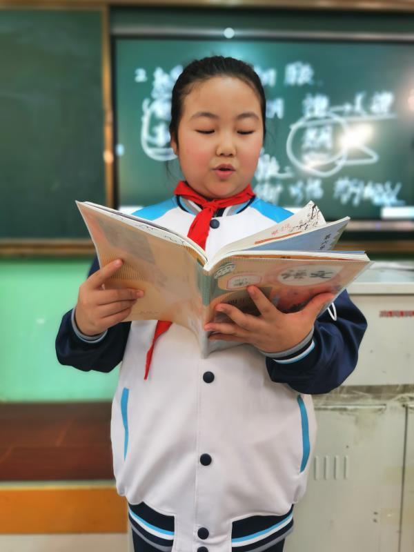 了不起！十岁女孩做心肺复苏救醒父亲