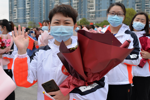 黄冈：多谢关照 济南：回家就好