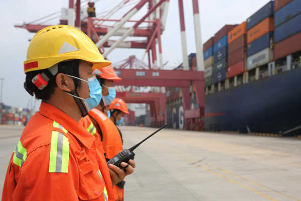 山东港口上半年吞吐量突破7亿吨，同比增长7.1%