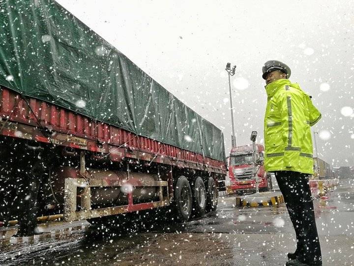 以雪为令，闻雪而动！一场大雪袭来，山东却“暖意浓浓”