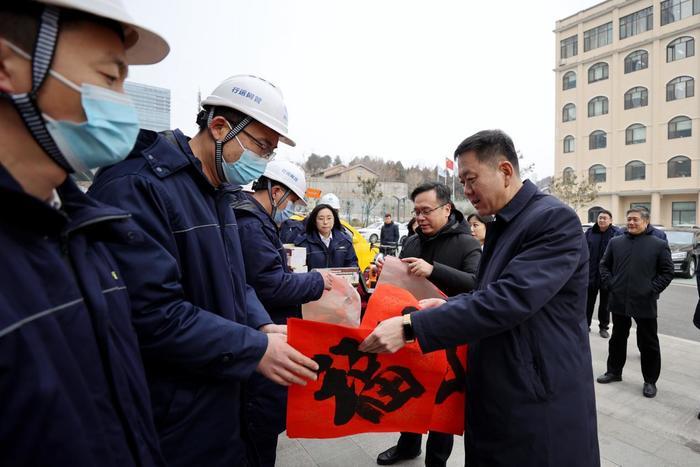 山东省总工会到济南能源集团走访慰问