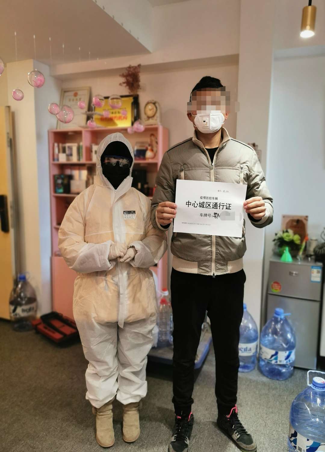 武汉对话｜疫情中的“摆渡人”：我们互为救命稻草