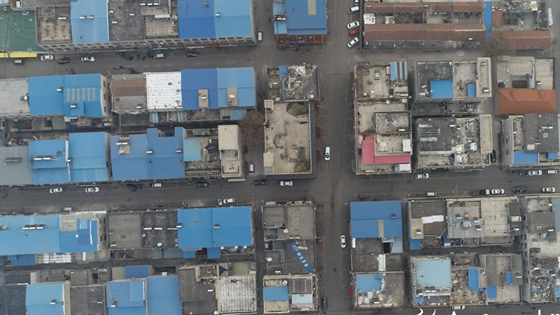 暖评丨问我爱你有多深，抬头看看“无人机”