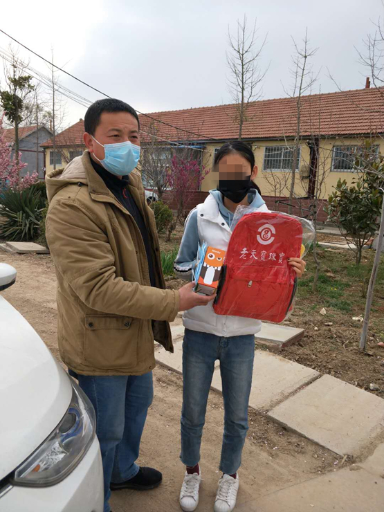 莱西542名困境未成年人收到“开学大礼包”