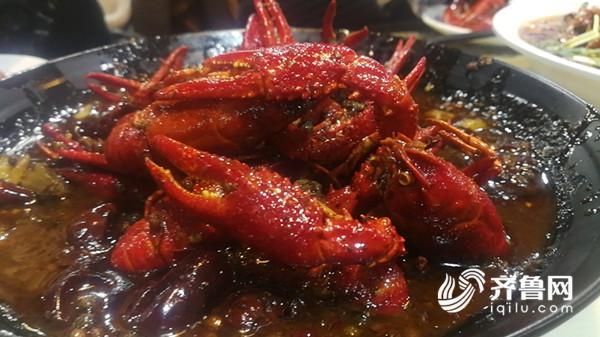 这就是山东丨最后一桌不走我们不打烊 探店济南网红龙虾店泺水居